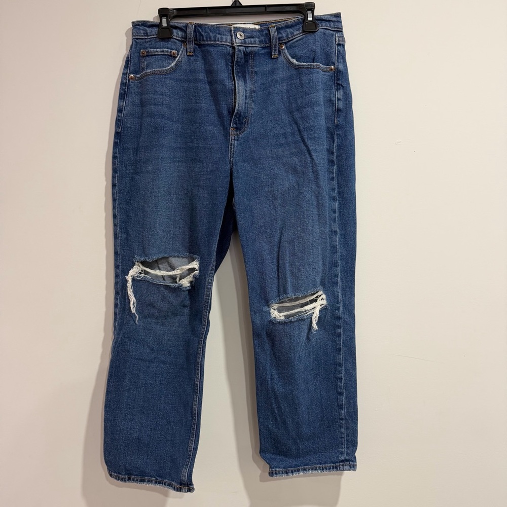 Abercrombie & Fitch The Ankle Straight Ultra High Rise - See Description